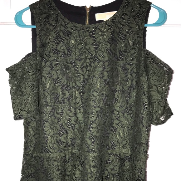 Michael Kors Tops - ✨✨✨Michael kors  peplum blouse✨✨